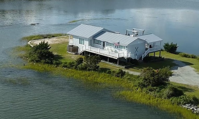 Straits House | The Pointe - with Dock and Boat Lift
