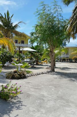 Caye Caulker Cabin | Maxhapan Cabanas