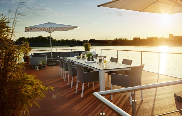 Hammerbrook Boat Rental | Hausboot Hamburg Mitte *Sonniges houseboat*
