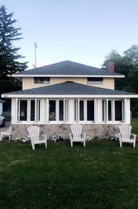 Manitou Beach-Devils Lake Cabin | Devils Lake Cottage - Swimming & Sunsets