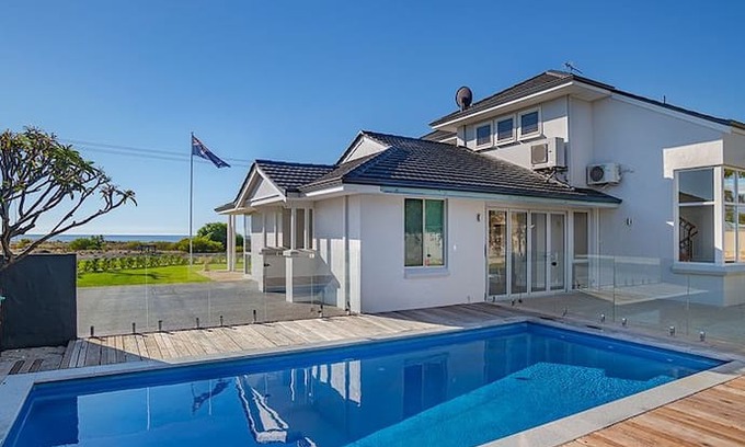 Geographe House | Casablanca, Busselton at its Best