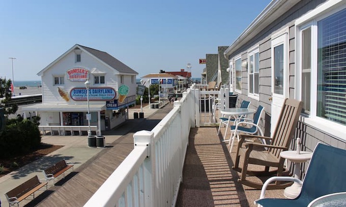 Ocean City Apartment | Marty's Playland Ocean View Apt #218