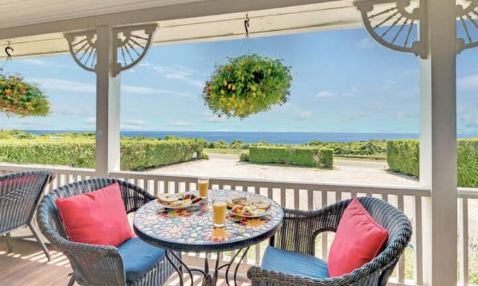 Montauk Bed & Breakfast | Private room in a Romantic Montauk Bed & Breakfast by the Sea
