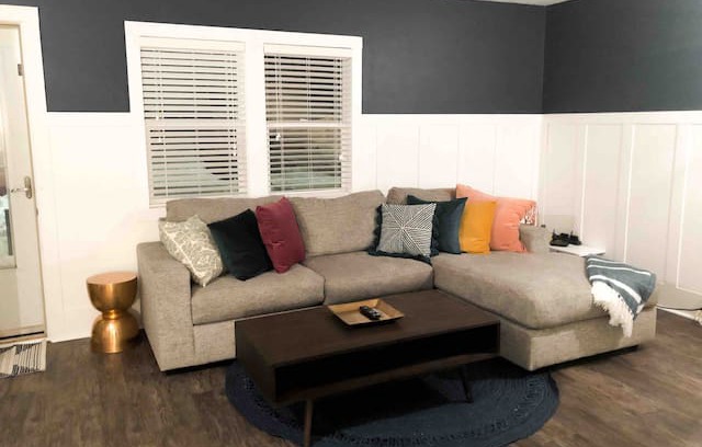 Clear Lake Cabin | Surf Shack - Beach Vibes near the Surf Ballroom