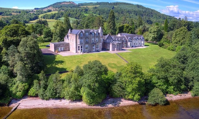 Arden Apartment | "The Monarch", Lomond Castle, Loch Lomond