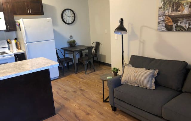 Holt Apartment | Private One Bedroom Suite