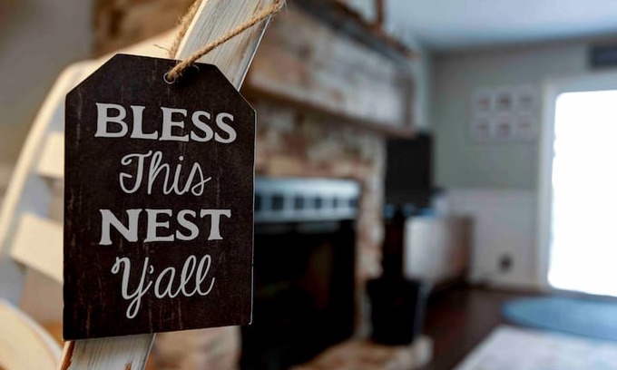 Notch Estates Apartment | Notch Nest. One mile from Silver Dollar City!!