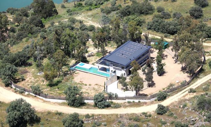 Berrocalejo Cabin | El Bunker del Pantano de Valdecañas