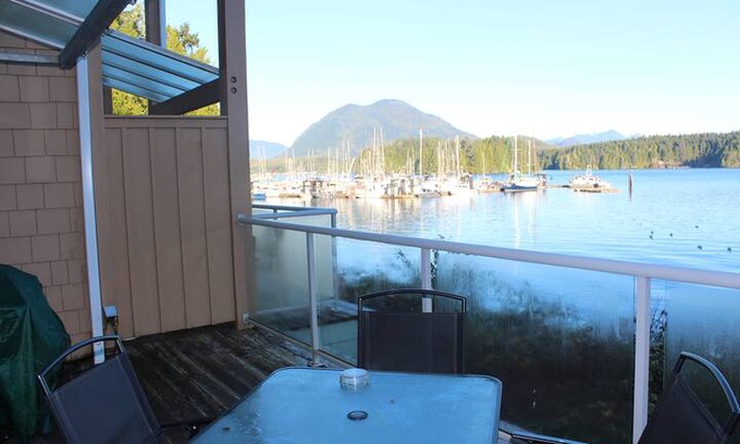 Tofino Apartment | Sienna's Harbour House