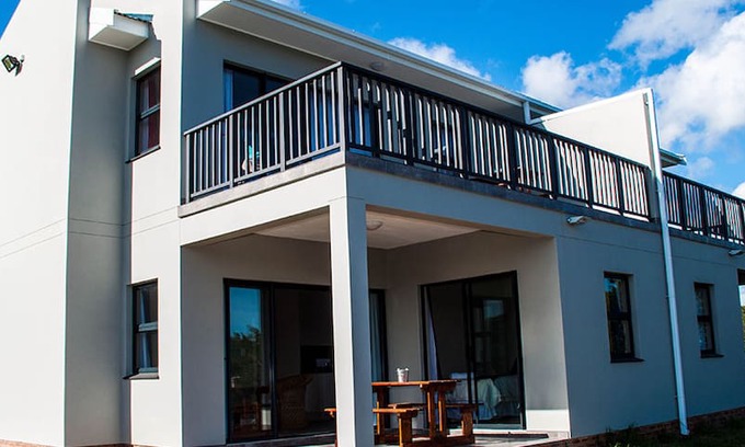 Berea Villa | Gonubie Manor