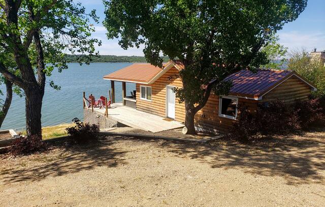 Saskatchewan Cabin | Cozy summer getaway at Sask Beach, SK