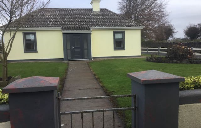 Ballycarra Cabin | Traditional Cottage - Belcarra, Castlebar, Co.Mayo