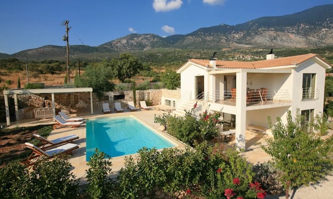 Karavados Villa | Ideales Resort Villa Linatela