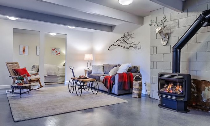 Nevada City Apartment | Meadow View Vacation Rental