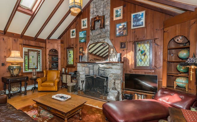 New Milford Villa | PARRISH HOUSE, Candlewood Lake