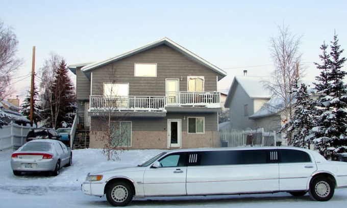 Yellowknife House | Arden Avenue B&B - ardenbnb ca