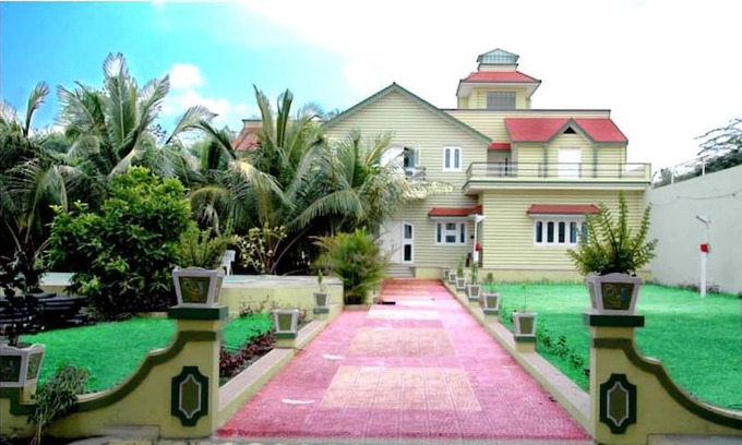 Jhabua Bed & Breakfast | Indraprastha Tourist Homestay Ranapur