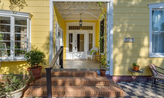 Dunedin Apartment | The Old Yellow House/ Dunedin Vacation Rentals LLC