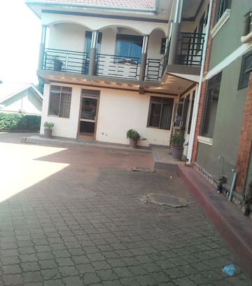 Kampala Apartment | Bunamwaya-zana