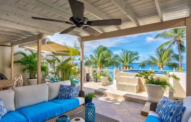 Reeds Bay Apartment | 11 Reeds House - Beach Front Penthouse