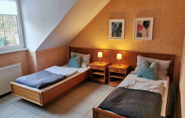 Eberswalde House | Zweibettzimmer mit Waldblick Haus am Schützenplatz