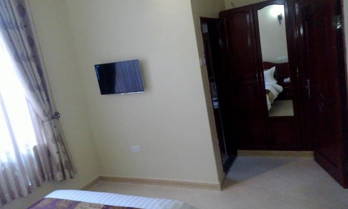 Mwanza Bed & Breakfast | RISING SUN HOTEL