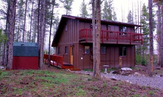 Breckenridge House | Peak 7 Pet Friendly Cabin in Woods