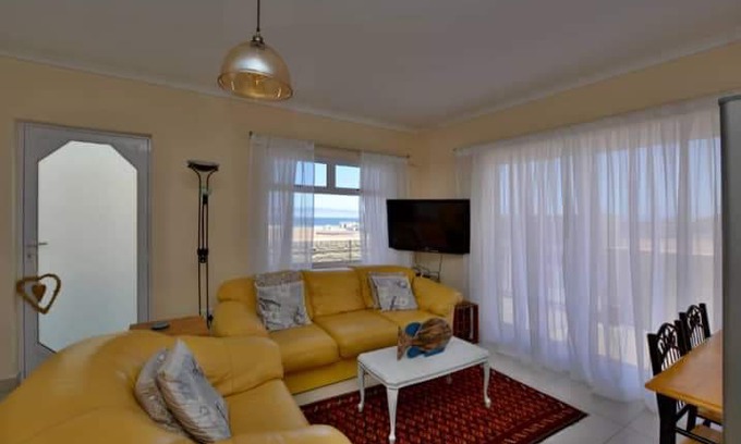 Swakopmund House | Atlantic breeze self catering accommodation home