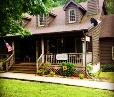 Spencer Cabin | CREEKSIDE CABIN AT FALL CREEK FALLS W/HOT TUB