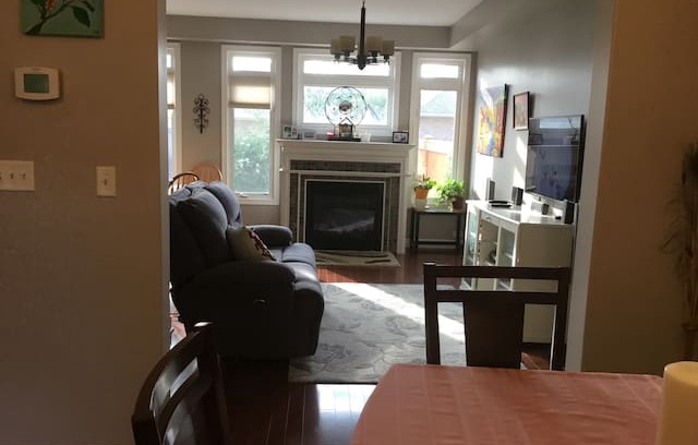 Oakville House | Short term rentals in Oakville