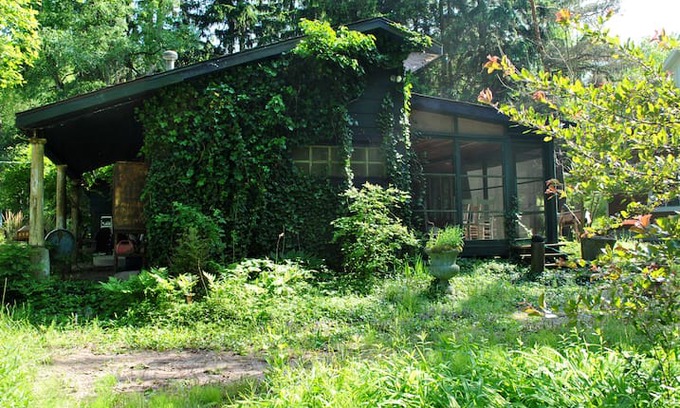 Lakeside Cabin | Floyd's Cottage in Lakeside, Michi