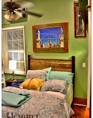 Garden District Apartment | The Hobbit - uptown oasis