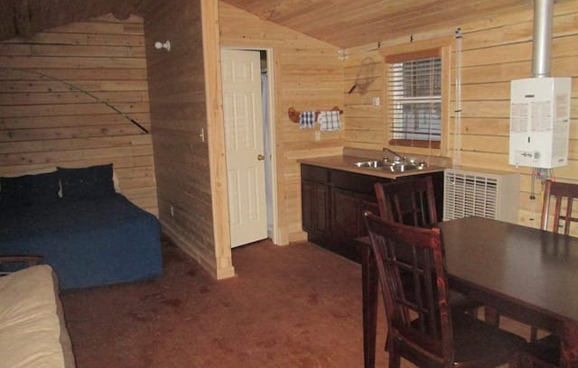 Northumberland County House | Rogers Lake Lodge Cabin 3