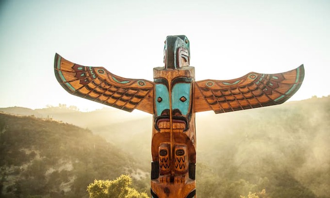 Topanga House | The Totem Terrace