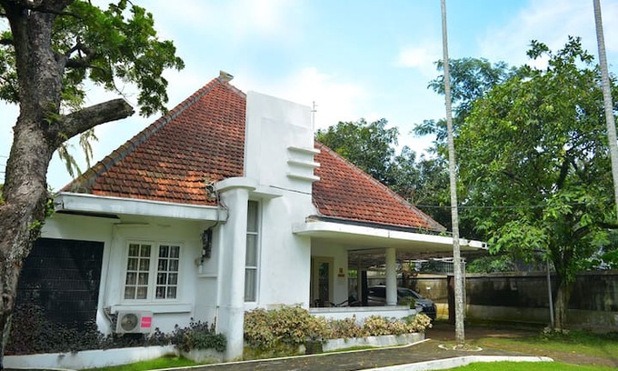 Bogor Tengah Hotel | The Salak Residence Inn
