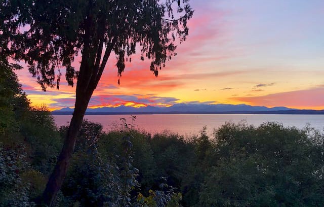 North Beach/Blue Ridge House | Spacious SEAVIEW SUITE at Luxury Estate