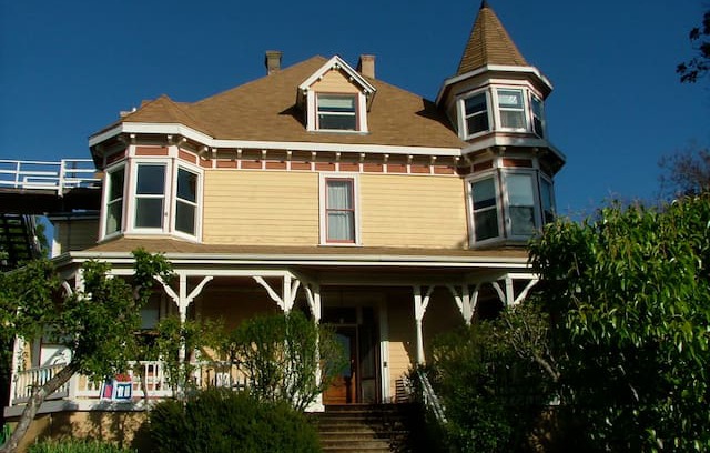 Grass Valley Bed & Breakfast | The Green Room oasis - Swan Levine House