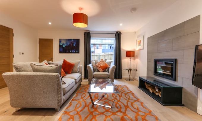Bourne End House | Meadow House -Modern Luxury in the Heart of Bucks