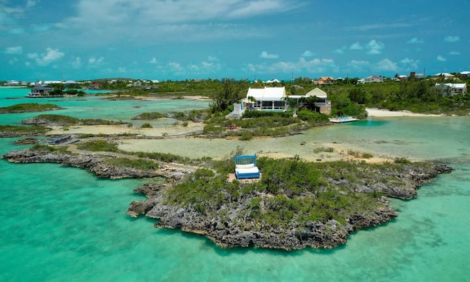 Ocean Point House | WhipSpray Villa, POOL, 2 private beaches, private!