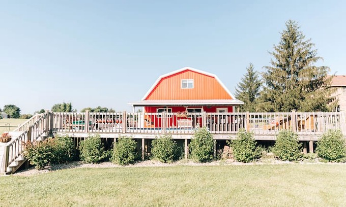 Alexandria House | The Big Red Barn