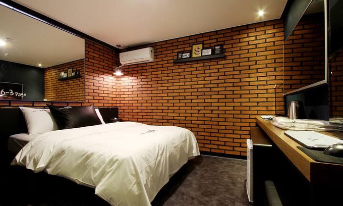 Daedeok-gu Hotel | [객실 내 노래방][대전복합터미널10분이내]"대전페이지호텔"