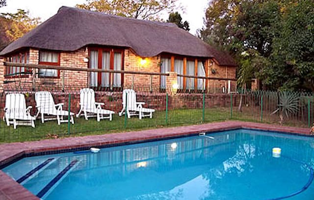 Greater Johannesburg Metropolitan Area Villa | Four Seasons Self-Catering Chalets