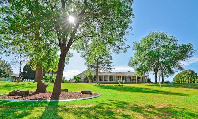 Trentham Cliffs Villa | Riverside Holiday Home
