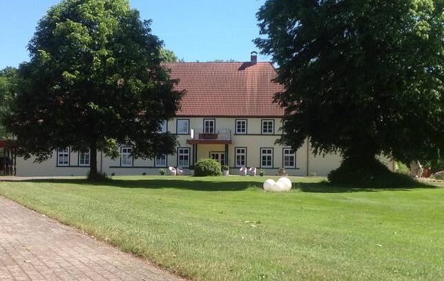 Weisin House | Gutshaus Weisin " Wohnung Plau "