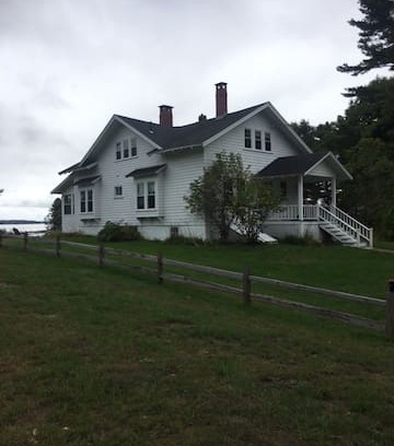Freeport House | Secluded Harb Cottage on the ocean