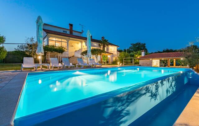 Tinjan House | Holiday Home Andrej & Paulo