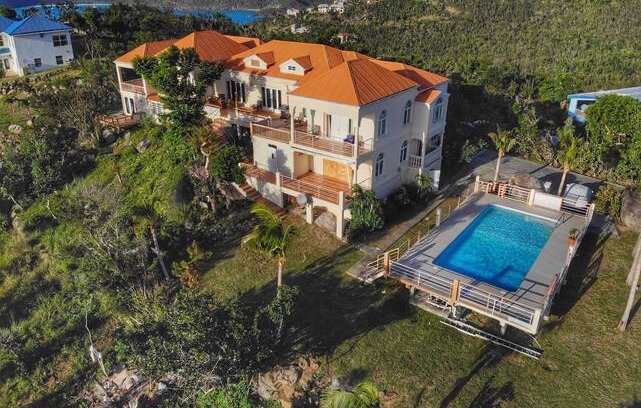 East End Villa | Coconut Tree Villas, 4 Ocean View Bedroom Suites