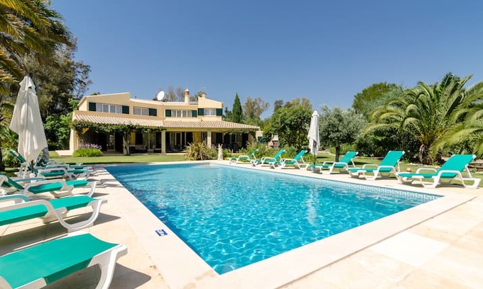 Penina Villa | The Retreat - Luxury Villa in Penina
