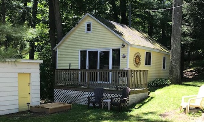White Cloud House | Blue Gill Cottage on Diamond Lake of White Cloud