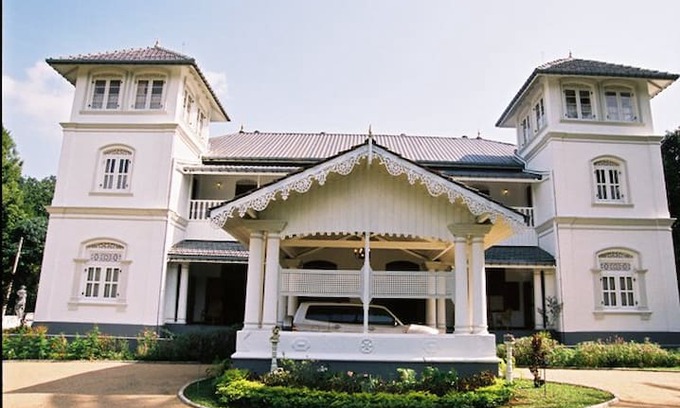 Harispattuwa Hotel | Manor House Kandy